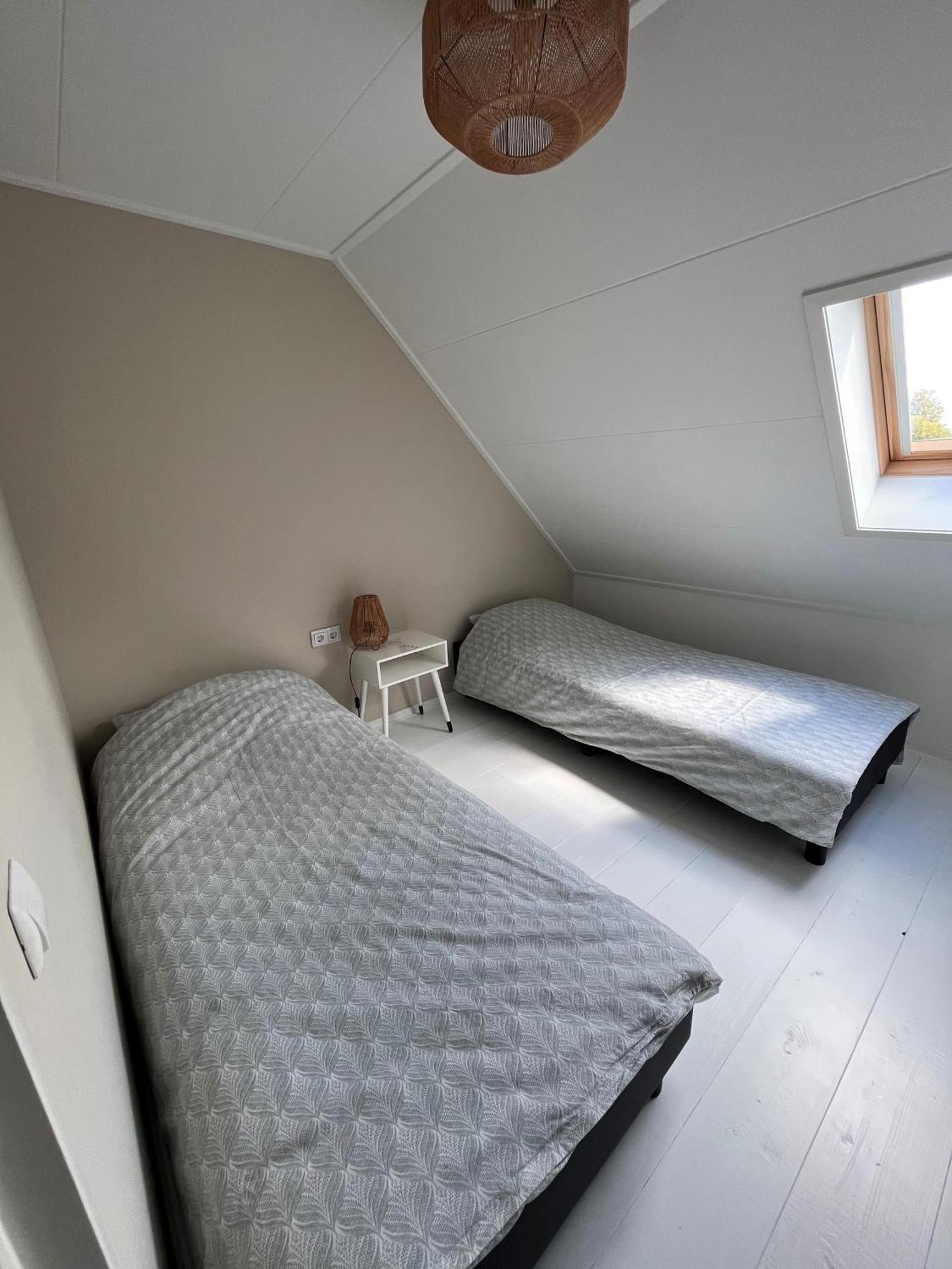 Cosy Vacation Home With Large Fenced Garden Bruinisse Zewnętrze zdjęcie